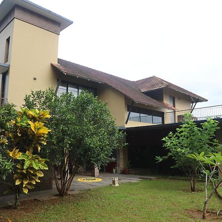 Homestay Namaha Meppadi Exterior photo