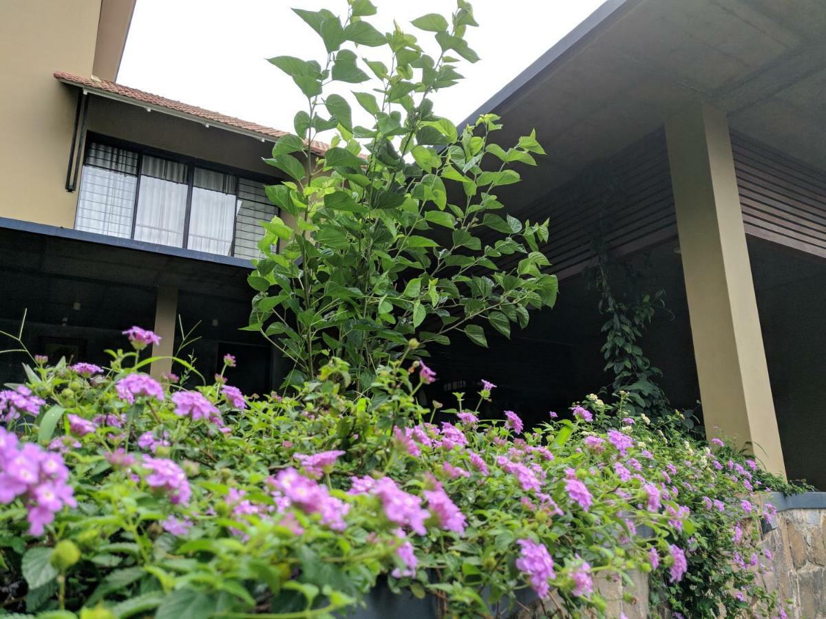 Homestay Namaha Meppadi Exterior photo